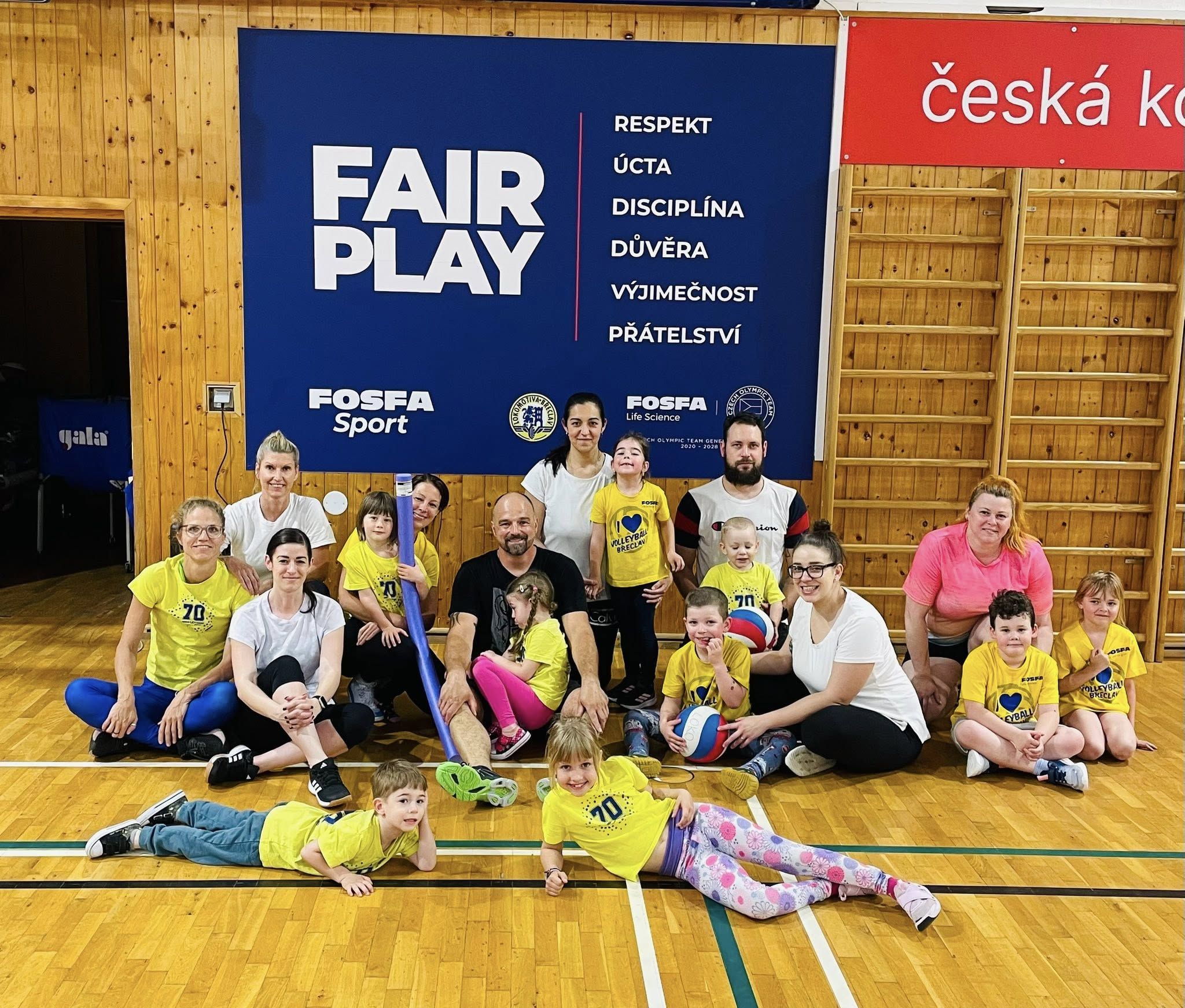 VOLEJHRÁTKY přinesly radostné sportování rodičů a dětí 🤩