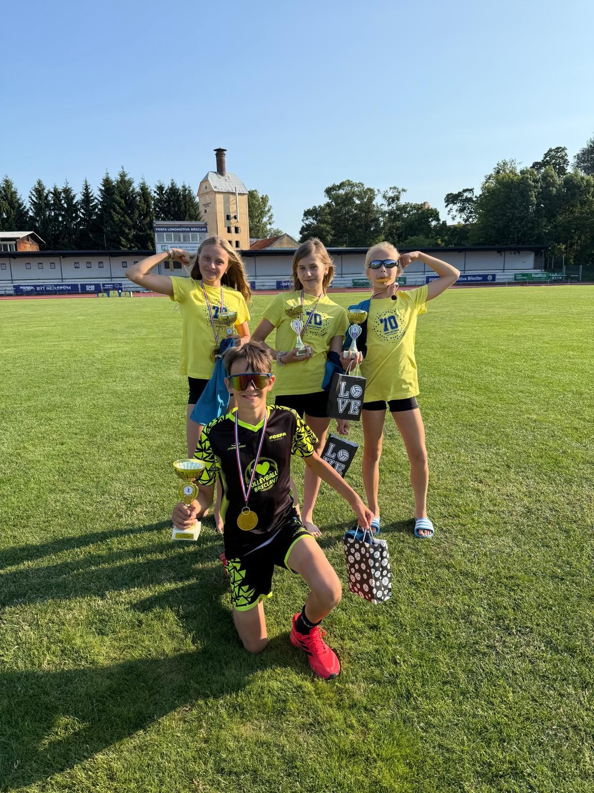 Volejbalové ukončení sezóny klubu FOSFA LOKOMOTIVA BŘECLAV