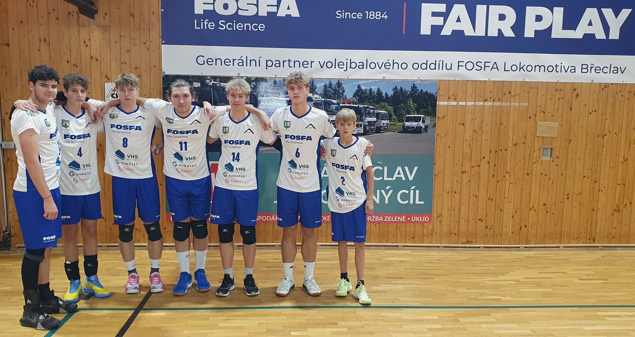 Kadeti volejbalové Fosfa Lokomotivy Břeclav zahájili sezónu na domácí půdě