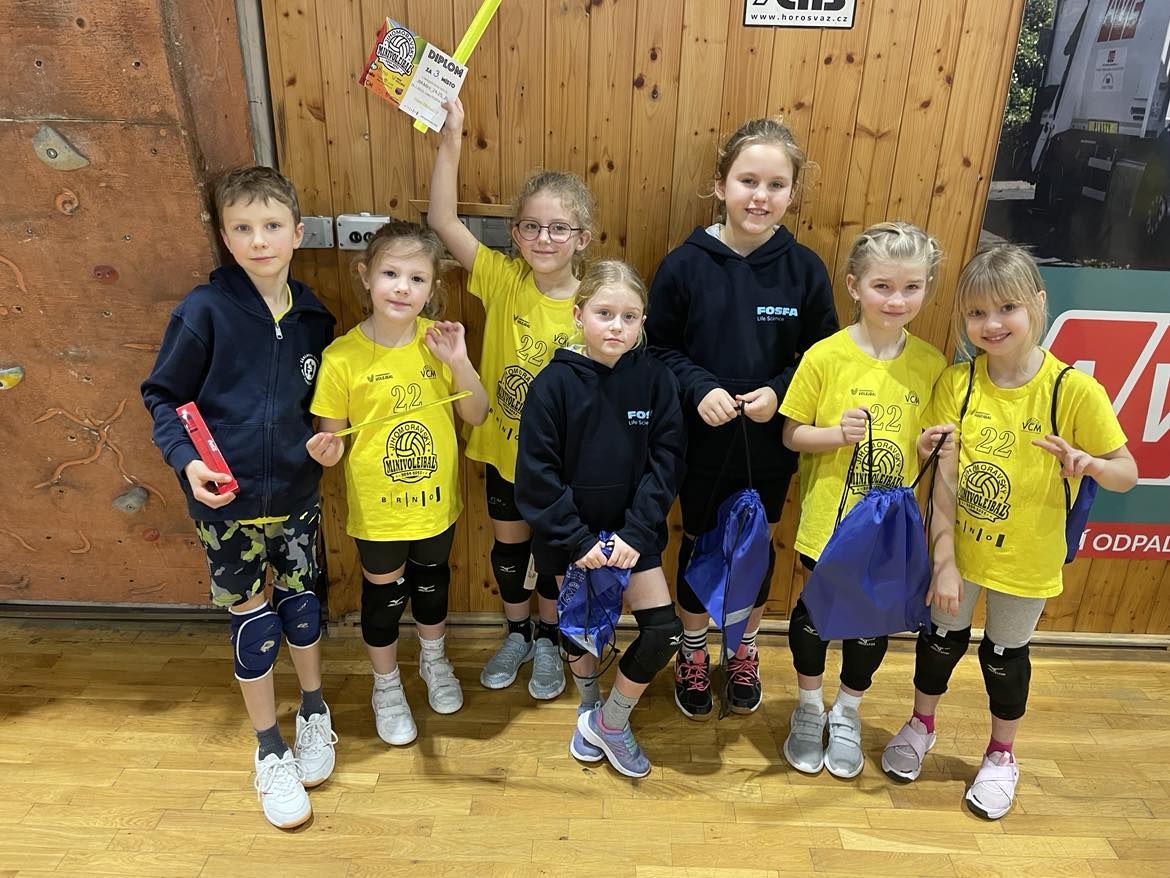 Jihomoravský minivolejbal hostoval v Břeclavi na Lokomotivě