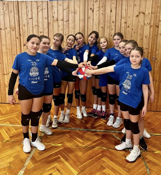 Barevný minivolejbal v modré barvě: úspěšný vstup do roku 2026 👏