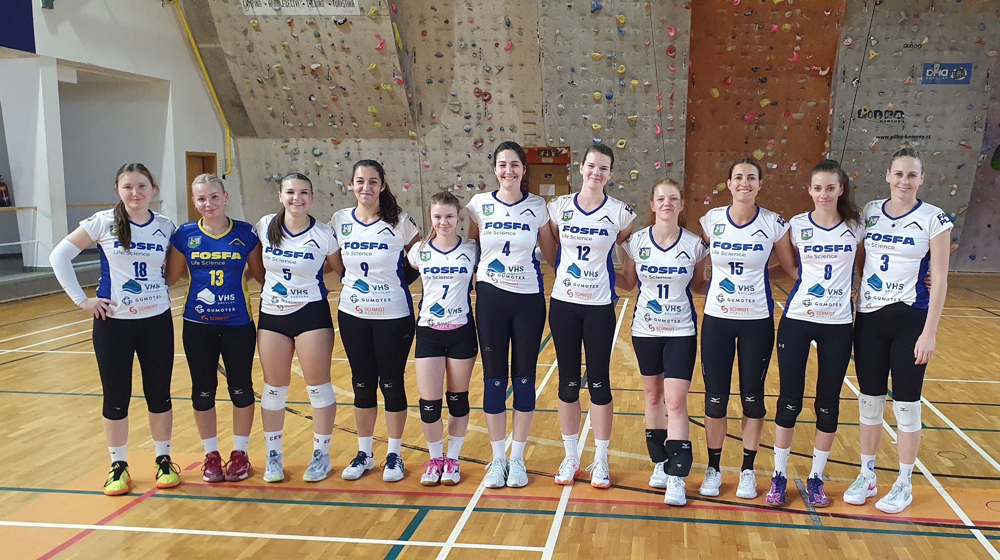 Břeclavské volejbalistky si připsaly cenné vítězství a těsnou porážku