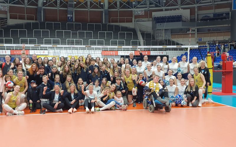 Lokomotiva fandila na finále extraligy žen Šelmám