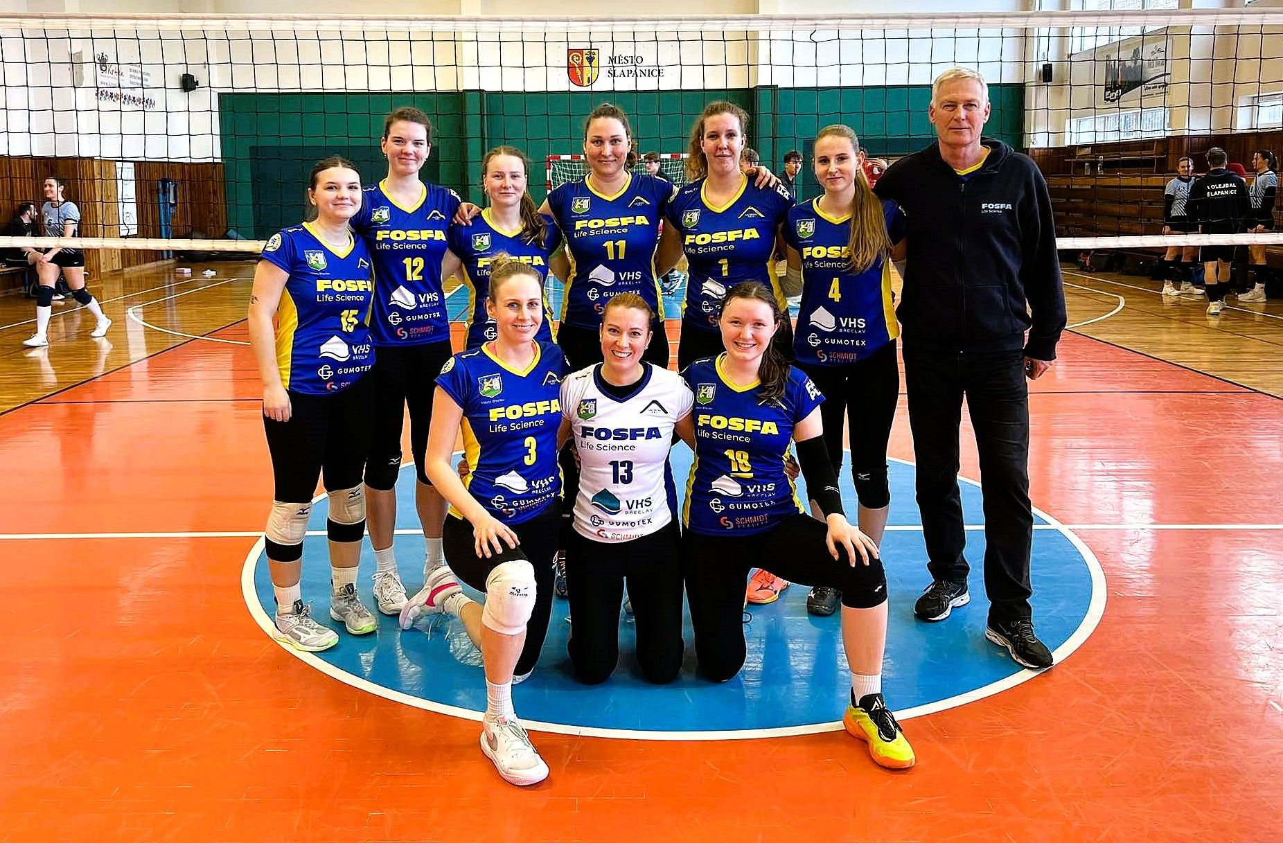 Ženy Fosfa Lokomotiva Břeclav ve Šlapanicích nastartovaly úspěšný víkend břeclavských volejbalistek 😀