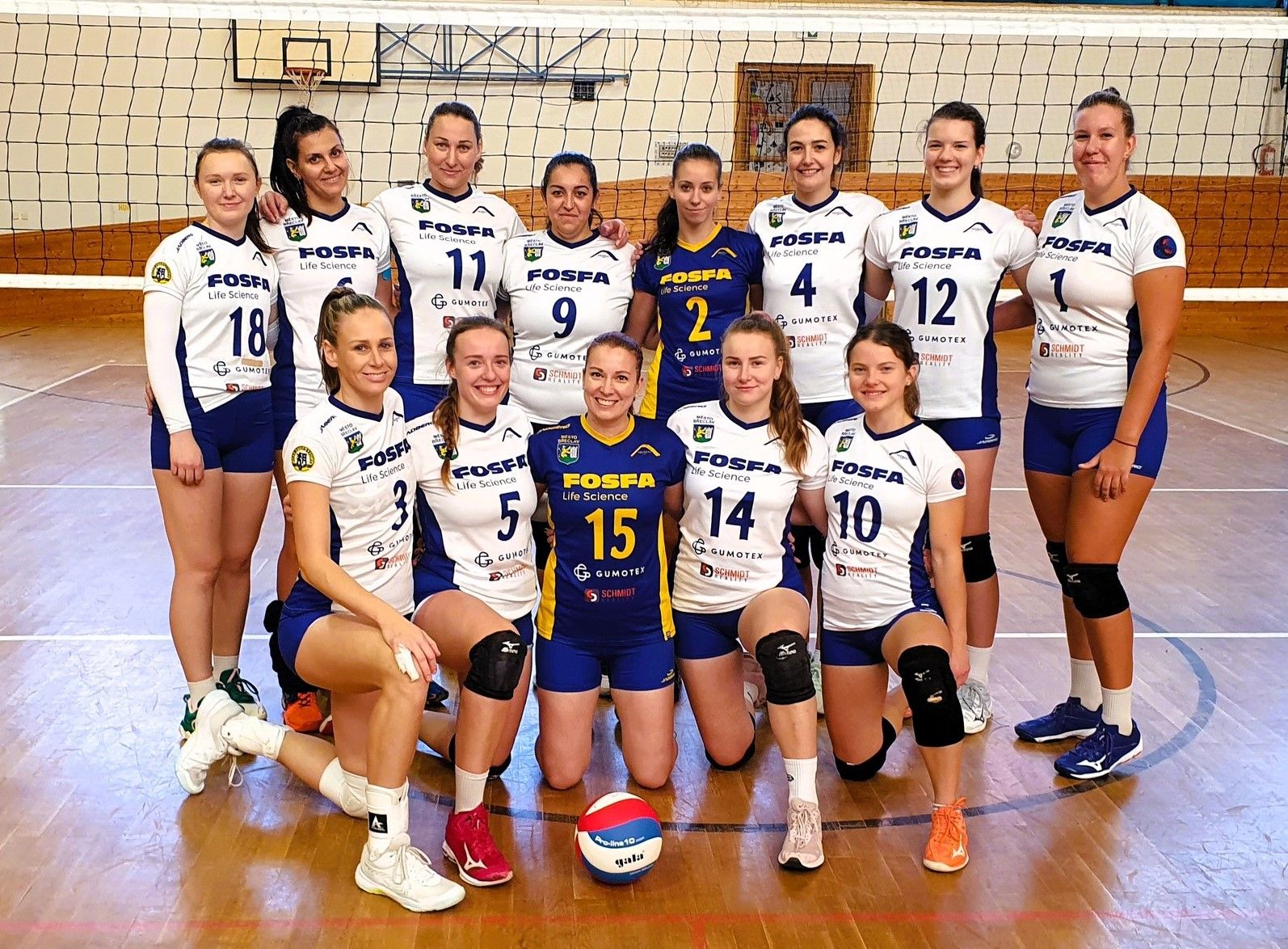 👉Ženy Lokomotivy Fosfa Břeclav v náhradní hale v Charvátské Nové Vsi naplno bodovaly👈