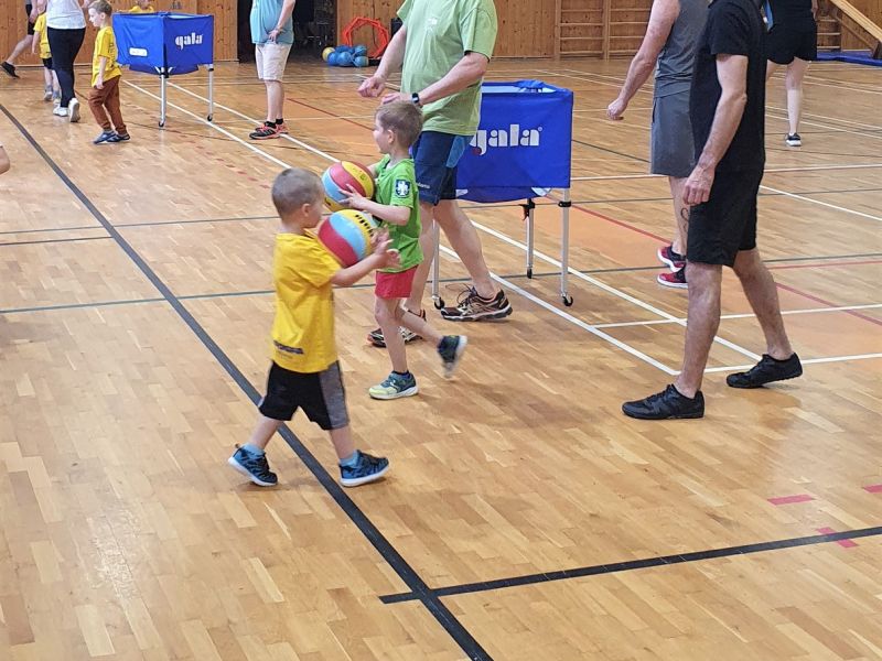 🤸‍♀️Předposlední předprázdninové „VOLEJHRÁTKY“ máme za sebou🤾‍♀️