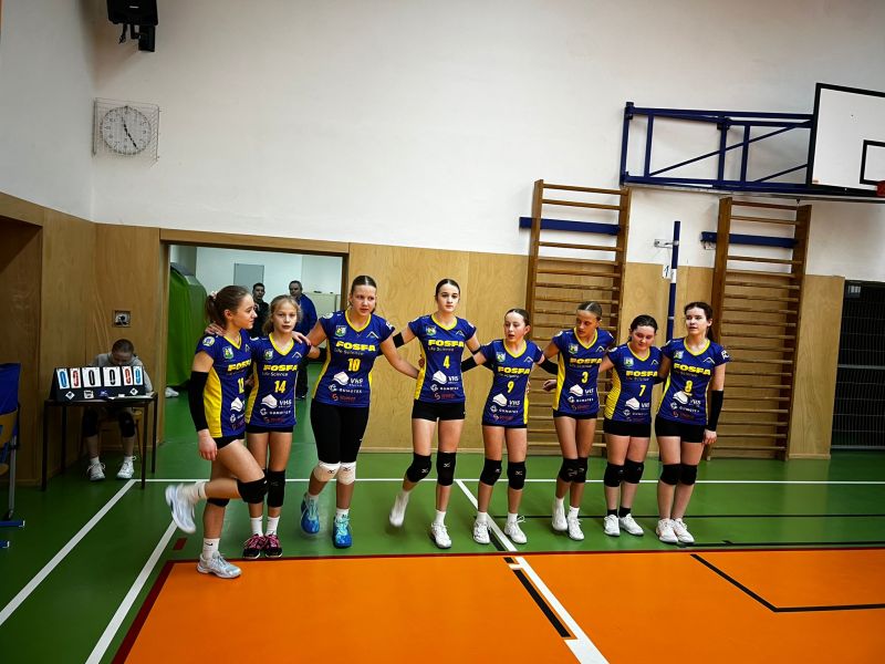 Dívky Fosfa Lokomotiva Břeclav bojovaly na turnaji Pohár 7. tříd v Brně 🏐
