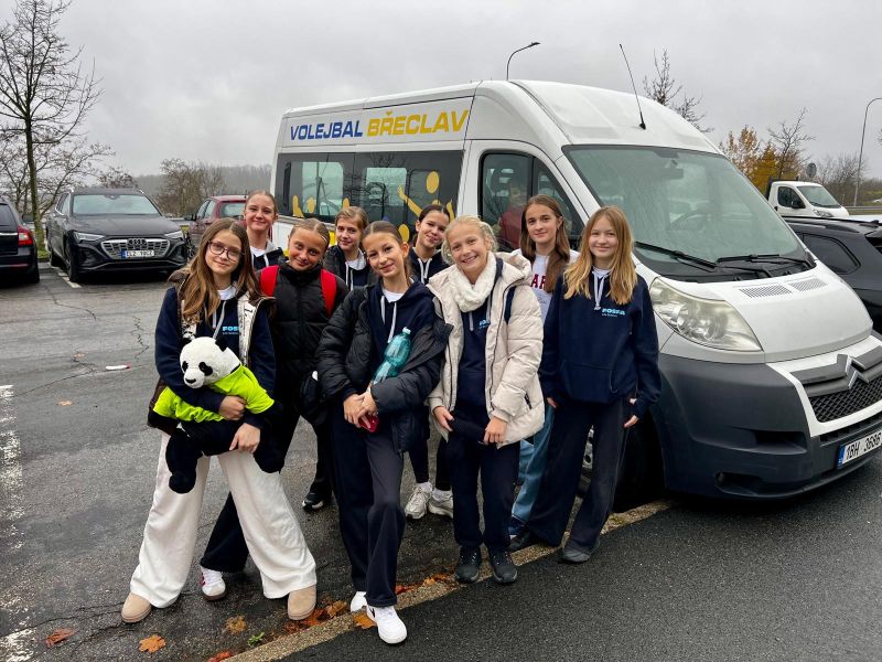 Úspěch mladých volejbalistek Fosfy Lokomotivy Břeclav v Brně 👏