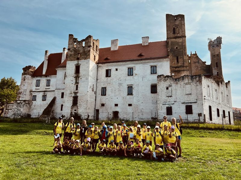 🏐Příměstský tábor „O Zlatou minci💰“přinesl dětem zábavu, soutěže i sportovní zážitky