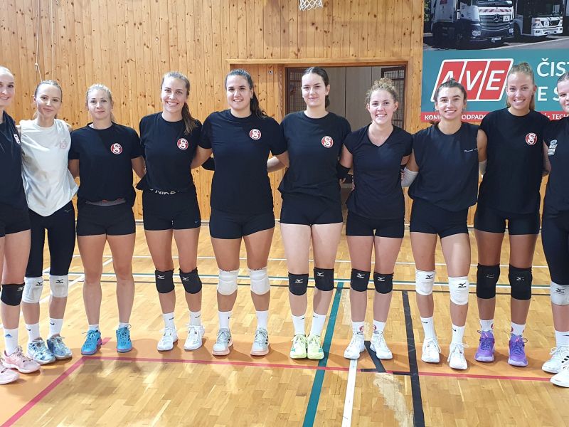 X. ročník FOSFA Volleyball Cup vyhrály domácí ženy 😀