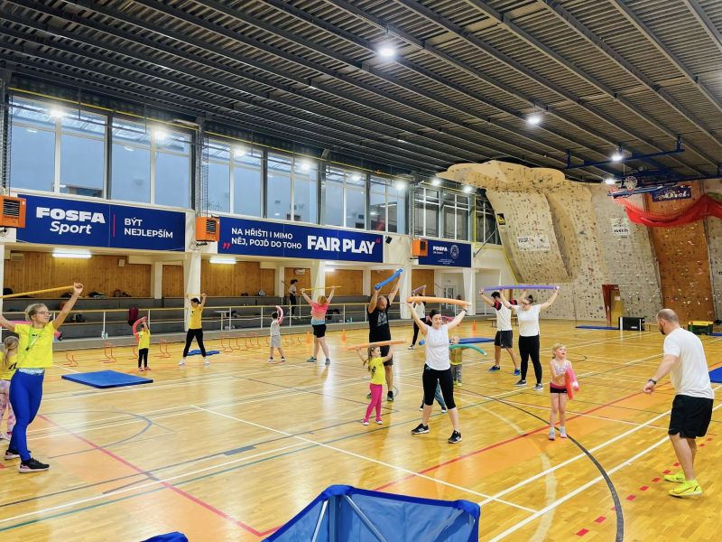 VOLEJHRÁTKY přinesly radostné sportování rodičů a dětí 🤩