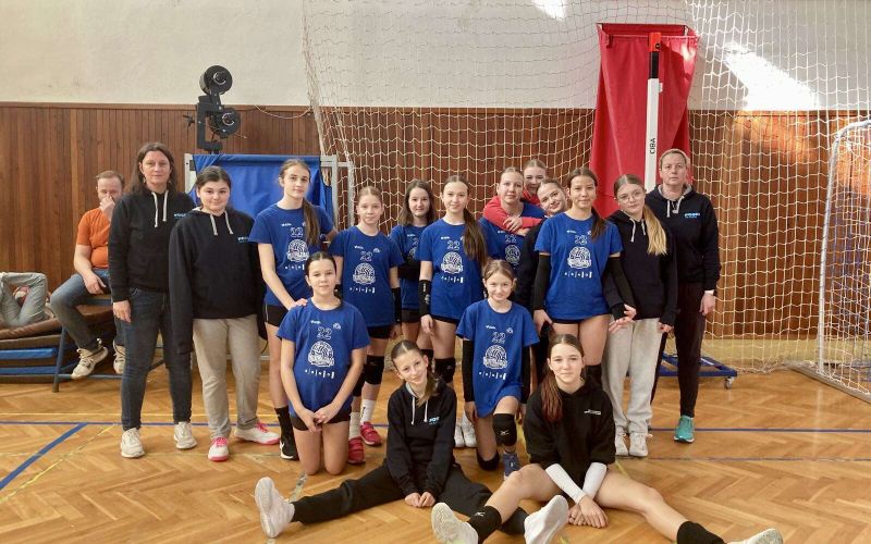 Skvělý úspěch hráček Fosfa Lokomotiva Břeclav v Letovicích! 🏆🏐