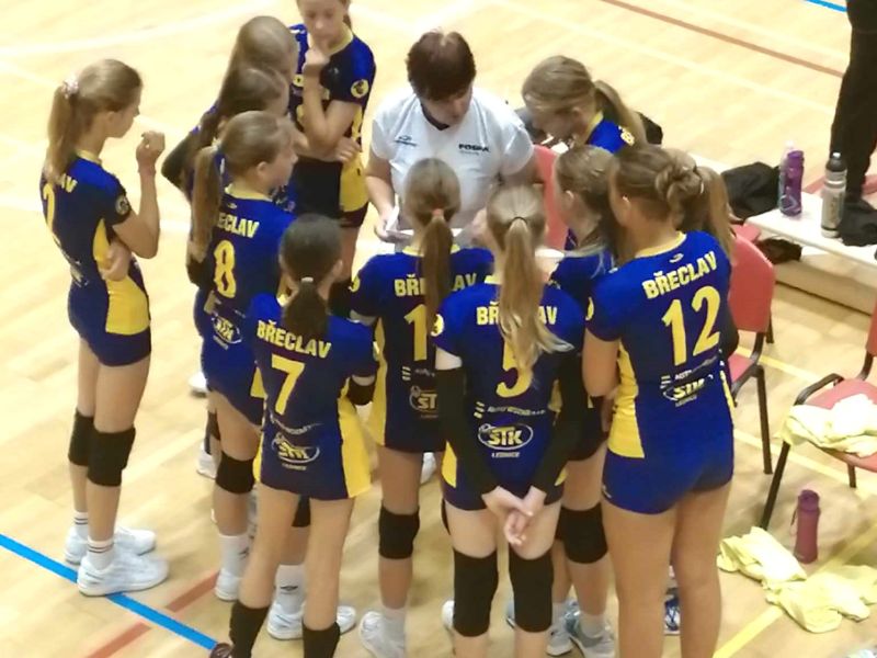 Ženy bojovaly ve Znojmě a žákyně v Hustopečích  😀