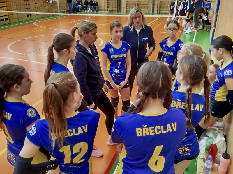 Žákyně Fosfa Lokomotiva Břeclav U14 odehrála turnaj v Brně