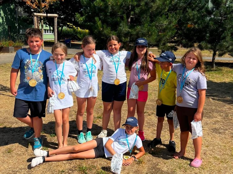 🏐☀️ Zase po roce se uskutečnil volejbalový příměstský tábor našeho klubu Fosfa Lokomotiva Břeclav! 💙