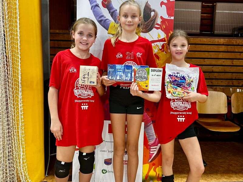 Kvalifikační turnaj barevného minivolejbalu v Brně – skvělý úspěch našich týmů!