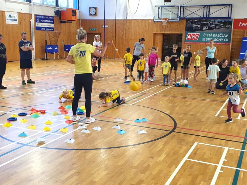 🤸 S novou volejbalovou sezónou opět rozbíháme také populární „VOLEJHRÁTKY“. 🤾‍♀