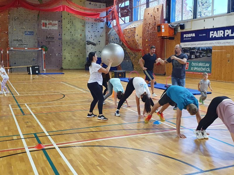 Volejhrátky – hravý začátek sportovní cesty pro nejmenší. ⛹️‍♀️🤸🤾‍♂️🤾‍♀️