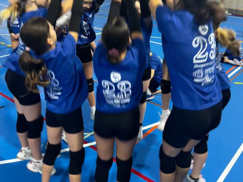 Turnaj v modrém minivolejbalu ve Velkých Němčicích 🏐