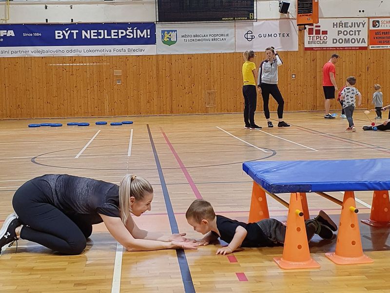 🌧💦💧První květnové „VOLEJHRÁTKY“ v suchu sportovní haly 🤾‍♀️