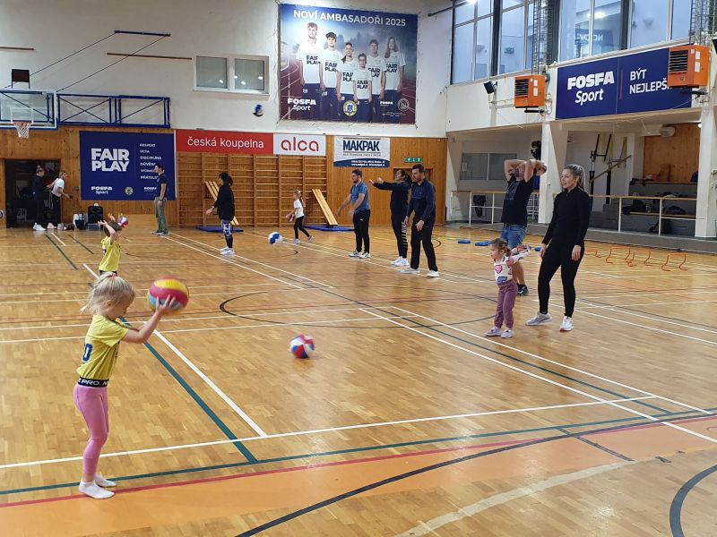 🤾‍♀️🤾Listopadové VOLEJHRÁTKY pobavily malé i velké 🤼‍♀️