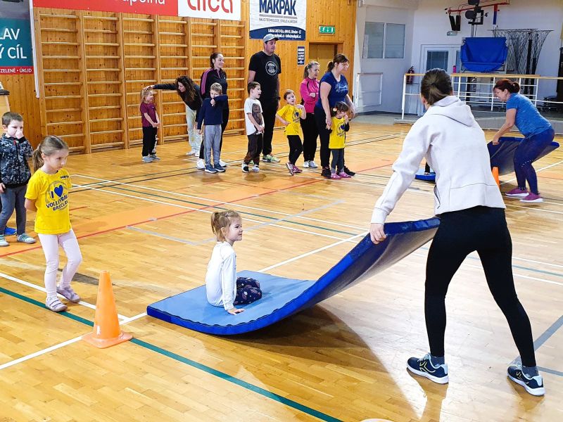 🎄🎄 Předvánoční VOLEJHRÁTKY na Lokomotivě 🎄🎄