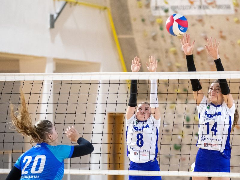 Juniorky a kadeti hráli o víkendu v domácím prostředí a žákyně hostovaly v Bílovci