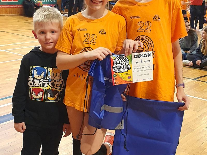 Jihomoravský minivolejbal hostoval v Břeclavi na Lokomotivě