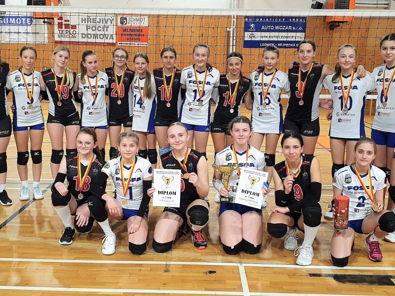 Zlato pro ženy i mladší žákyně Lokomotivy Fosfa Břeclav              🏆🥇🥇🏆