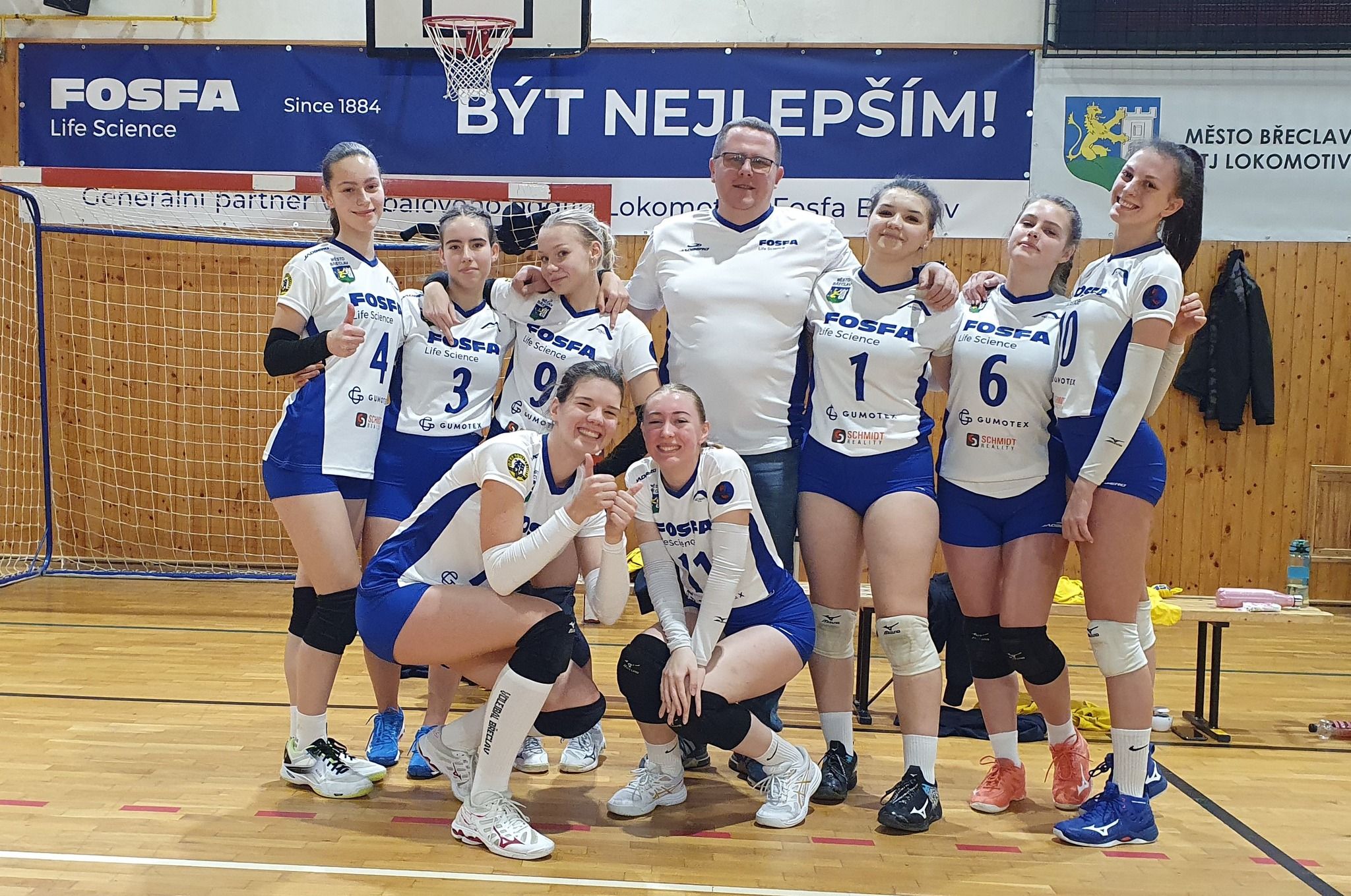 Juniorky si poradily s Juniorem